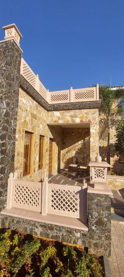 Vikrama Heritage Resort&Spa Hālol Exterior foto