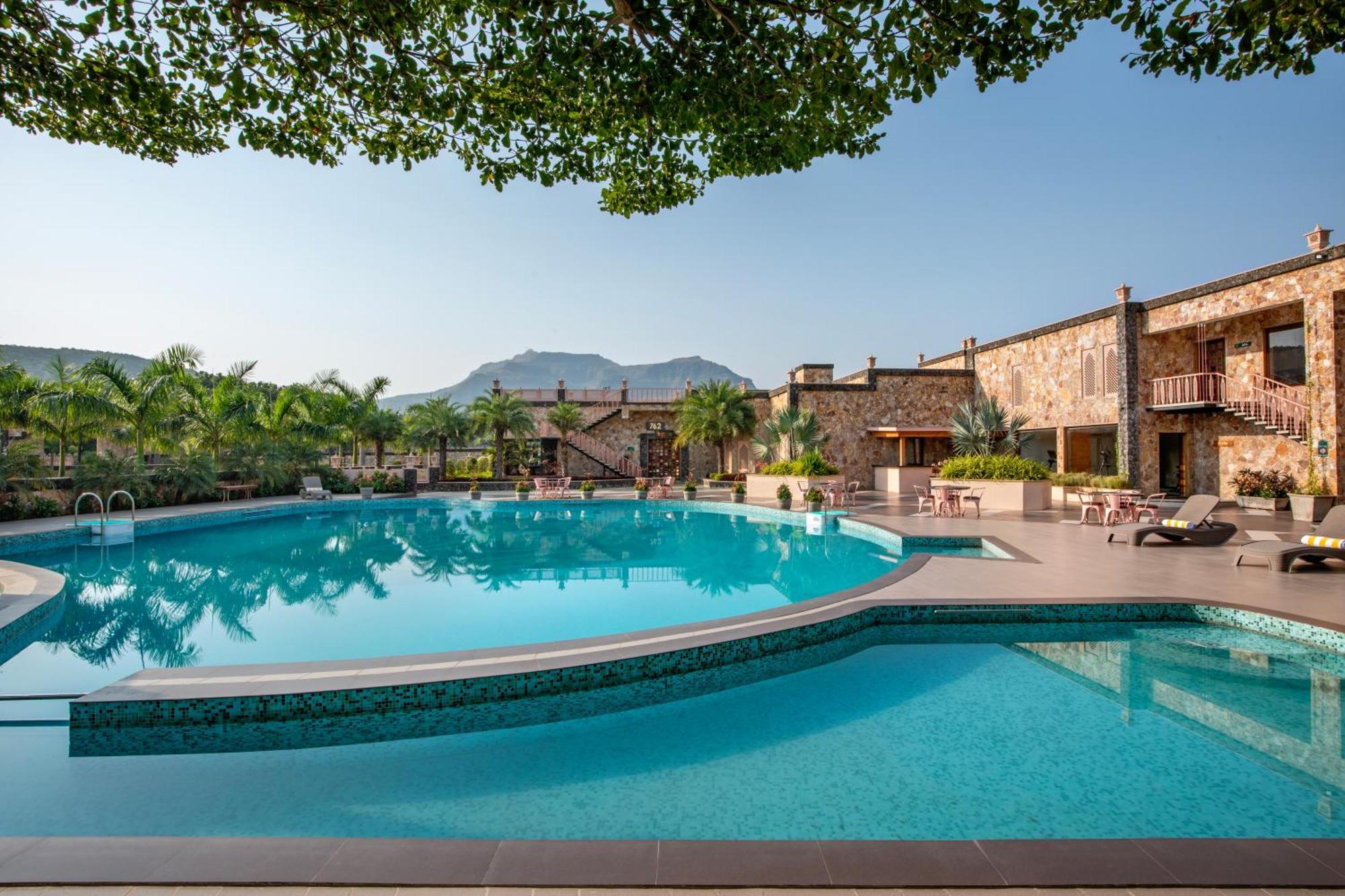 Vikrama Heritage Resort&Spa Hālol Exterior foto
